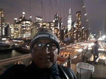 dantelazoruiz's profile picture. 