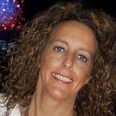 Nefrologia clínica. Hospital clínico San Carlos Madrid. Profesor asociado de UCM. Coordinadora científica GEMAV