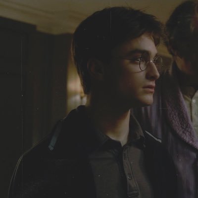The Boy Who Lived. I defeated Voldemort. #RP #21+ #AU