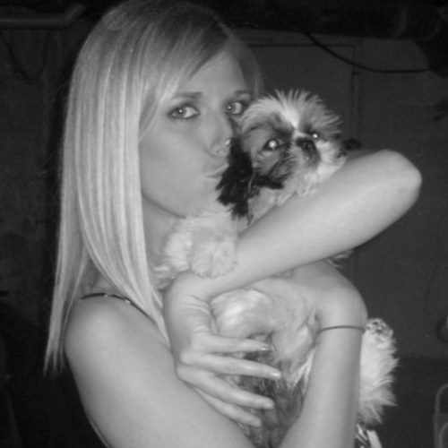 agorris12's profile picture. yes, I enter a lot of sweepstakes. that’s my only use for twitter. just unfollow me already, ok? 🙈