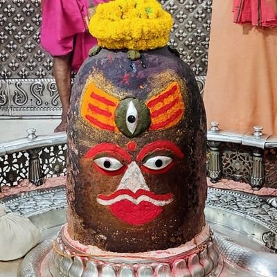 sZjIPDPmngI9FLB's profile picture. इंदौर की गलियों में #proudtobeindori #BJPसमर्थक