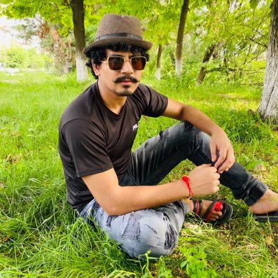 sushantsingh700's profile picture. Poet