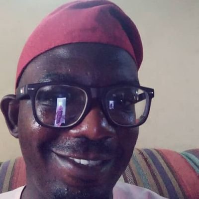 vhyktor84ovo's profile picture. Look Nerdy, act funky...