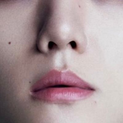 byun baekhyun's lip mole appreciation account (▰˘·◡˘▰) + @pcysparklyeyes & @bbhglowycheeks