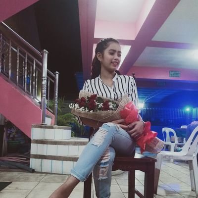 lieramos17's profile picture. #Single pero ayw pa mag jowa