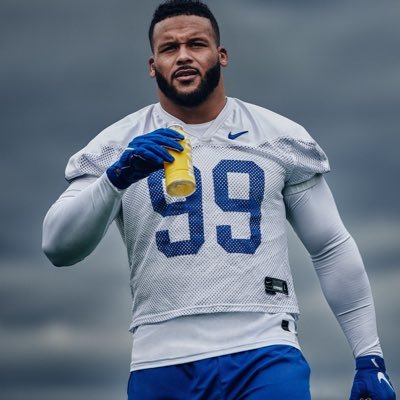 Compte Fan de Aaron Donald en France 🇫🇷          https://t.co/CBWNR1gwDZ