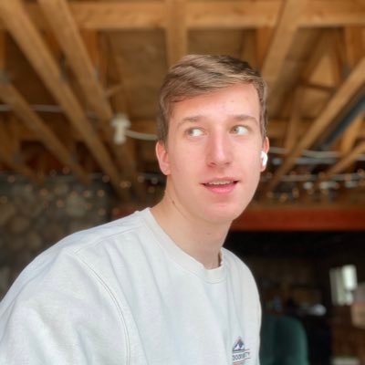 jrhalva's profile picture. um