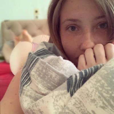 Je suis escorte vénale et je fais des rencontre san prise de tête à moindre coût écrits moi pour les cam et réel écris moi whatsapp:0756943108