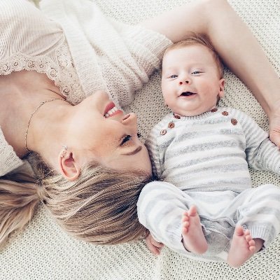 Mummy Blogger! I'm a busy mother of one gorgeous bub! When I'm not chasing my daughter Kayleigh around I work in HR.