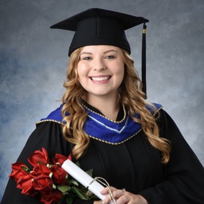 English Education Enthusiast 📚 • High School English/Social Studies teacher with #yycbe • she/her
