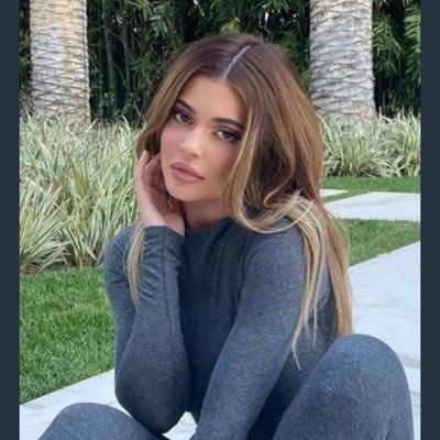 UniverselYt's profile picture. Chaîne Youtube/Twitch officielle UNIVERSELTV