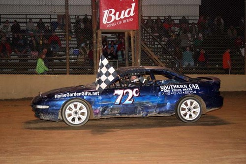 03dentchamp's profile picture. Dirt track racing for http://t.co/SQFjVHRJ6T check out there great deals.