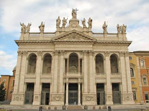 Gereja Katolik adalah satu-satunya Gereja yang didirikan Kristus sendiri. Hanya ada SATU Gereja Kristus dan Gereja itu adalah Katolik.