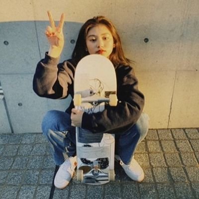 ULTaKXRkoSxC8Lw's profile picture. へい！