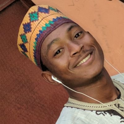 ismaeelhayatMD's profile picture. The leaking blood in a sad broken💔