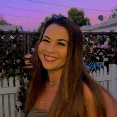 nicoleereenee Profile Picture