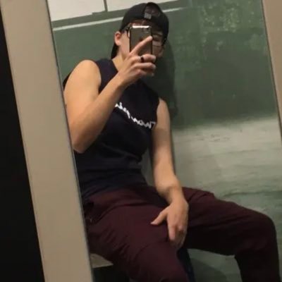 jus a depressed lesbian 🤡 follow me on tiktok: iamkierayourfather / insta: @kiera.millerr / snap: kieram420