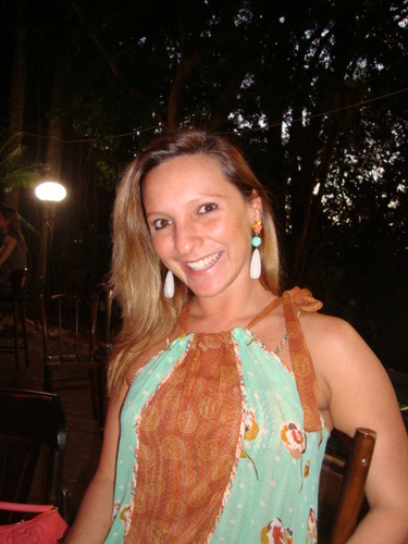 Virginiana,Corretora de Imoveis, defensora dos animais,adoro esportes e amo minha vida!