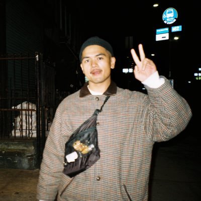 itsgabeee's profile picture. either caffeinated or craving hot pot