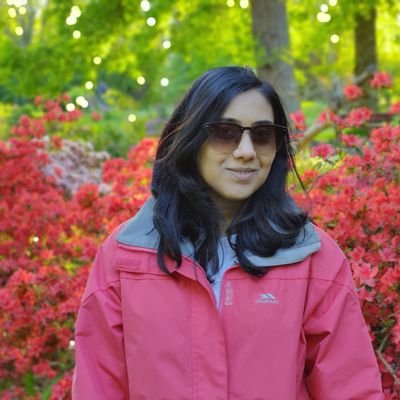 An avid reader,traveller,love pop up shops,foodie and flowers!