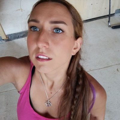 jecayl's profile picture. Uno sguardo ironico e un un po' cinico sulla vita e sullo yoga!