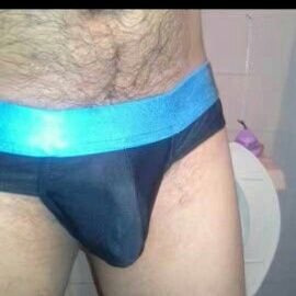 Coronexxlll's profile picture. Pansexual activo