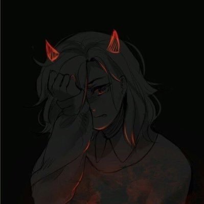 SamzahFam's profile picture. 