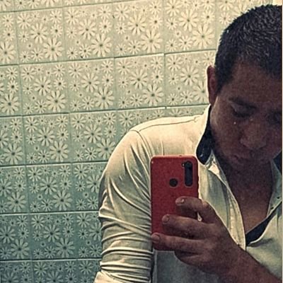 MichelJai's profile picture. Cook 🥘
Baker🥖
Fermentist🦠