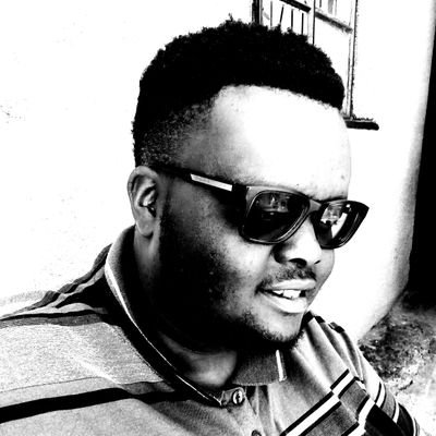 Mangethe Omnyama indlela zakhe zimhlophe uNsele nduna ngokuthwala isisila seNsele Thanini Vezi Shweleeeeeeeh 😊