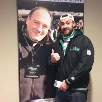 neva7347's profile picture. 