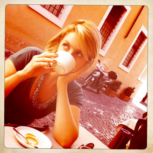 JillyBadanes's profile picture. Building things, telling stories.