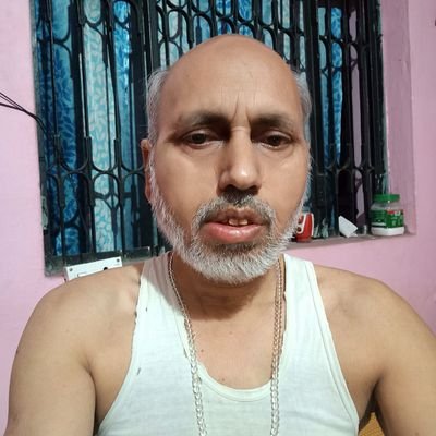 Specialist in Astrology. Numerology & Palmistry.