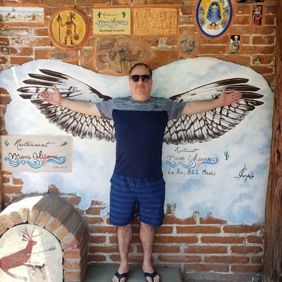 arshak2's profile picture. Profesional en Hoteleria, amante de la naturaleza y la buena vida, promotor de México 
Hotelier, traveler & foodie, promoter of México