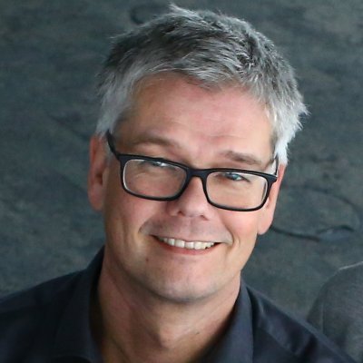 Irgendwas mit IT (oder wie ich noch sage: EDV),
AI Dompteur vsion.ai@DBSystel
Jetzt eher auf Bluesky stvogel