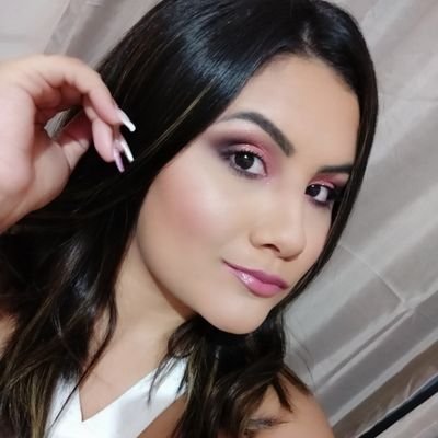 pequenos fragmentos. 20, RJ, taurina ♉
@FluminenseFc
⚫ twitter novo, bloquearam o outro