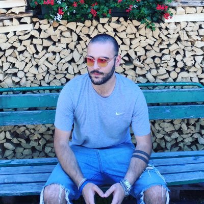 Giornalista e redattore per ViolaNews,CalcioNews24, Lanostratv, https://t.co/b821iZvLjv e 361Magazine🎙⚽️Difficilmente mi stacco dalla TV