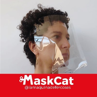 A La Màquina de Fer Coses podeu comprar la #Maskcat 5.2 i la 5.3, la transparent!
Fem moltes altres coses, però ara toca això!!! ;-)
@Monicadieznebot