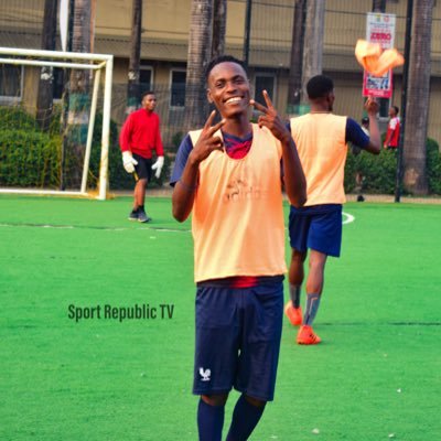 ANYTHING YOU DO IN LIFE, GLORIFY IT👊🏾. I LOVE GOD, MY FAMILY & FOOTBALL. HUMBLE HUSTLER ⚽💯. I JUST WANNA SEE THE ☀️ SHINE TOMORROW. DREAM©️