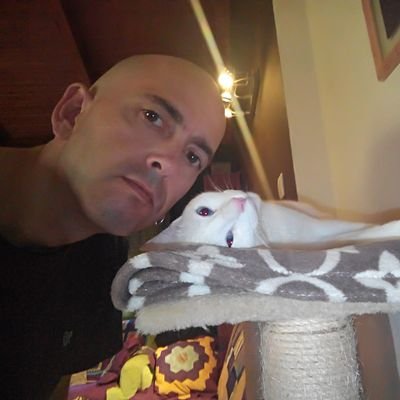 Eduardo Enjuto Profile