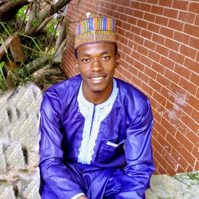 I Hussein Muhammad I'm indigene of Nigeria people me use to call
Ytwins