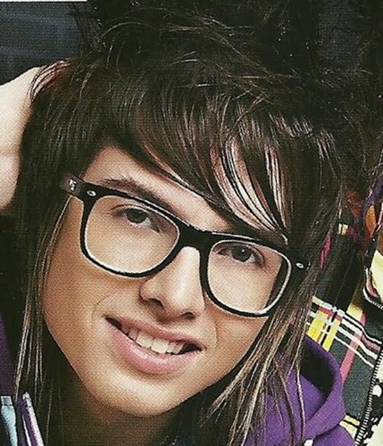 Mais um fã clube destinado ao vocalista da banda restart @pelanzarestart. se você também quer dar uma fugidinha com o Pe, follow me! SINCE:28.02.11 !