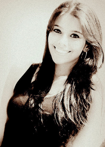 Quem se descreve.. se limita