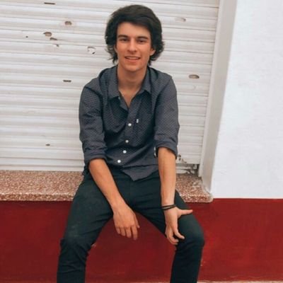 Se me bloqueo la otra cuenta por poner la fecha de nacimiento de mierda xd