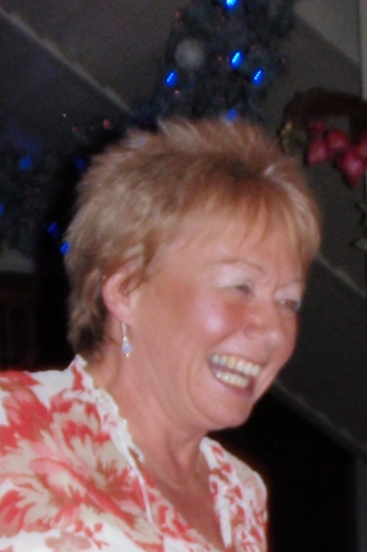 MaDinesy's profile picture. 