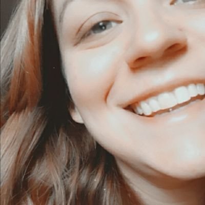 liss05g's profile picture. Lcda. Comunicación Social, Fotógrafa Profesional y Diseñadora Gráfica. Enamorada de la VIDA. Periodista 24/7.