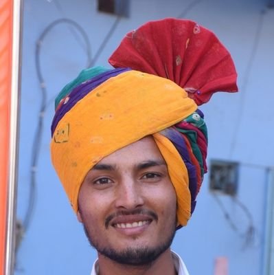 मेरा किसी पार्टी से कोई ताल्लुक नही लेकिन कोई धर्म जात के नाम पे मेरे देशवासियो को भड़काए वो मुझे कत्तई पसंद नही ।