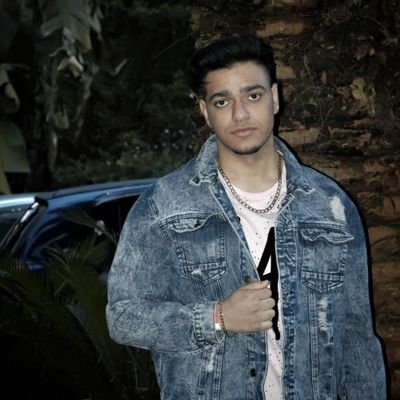 NabeelBhyat's profile picture. 