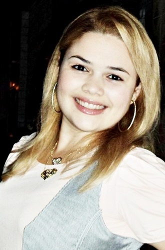 Sou como você me ver, posso ser leve como uma brisa, ou forte como uma ventania. Depende de como e quando você me ver passar...