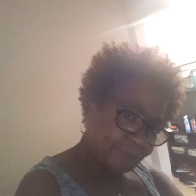 lady900b's profile picture. 