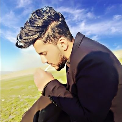 يراك الناس كما يريدون .لاتهتم 👀- فآنْ آلله مَع آلمُنكسِرة قلوبهُم ؛ 🌸✨ God is with them and their hearts are broken💙✨